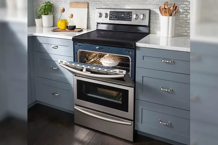 How To Clean A Samsung Oven [Detailed Guide]