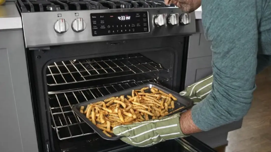 How To Use a Frigidaire Oven [Detailed Guide] - zimovens.com - How To Use Probe On Frigidaire Oven