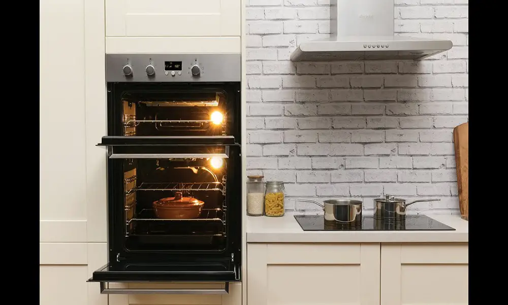 How To Turn On A Hotpoint Oven [Detailed Guide]