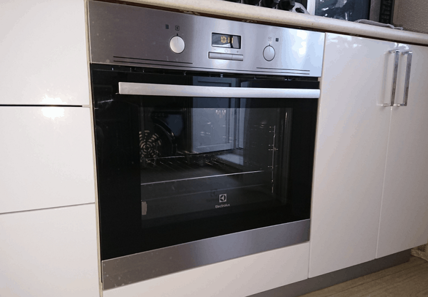 How To Reset An Electrolux Oven [Detailed Guide]