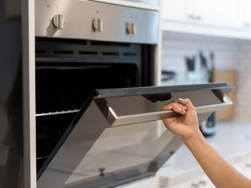 Amana Oven Door [How To, Issues & Proven Solutions]