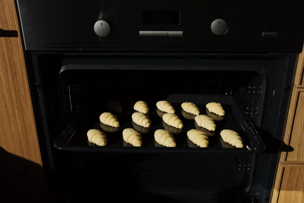 Convection Vs Oven Baking: How To Choose The Best Method For You ...